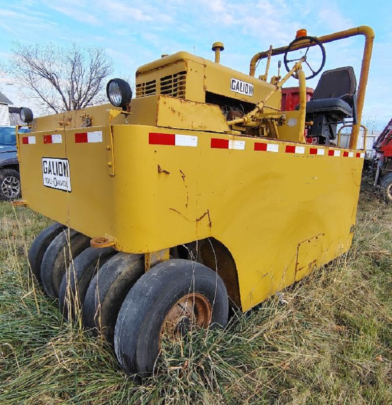 1966 GALION UB-220 9 Wheel Pneumatic Roller - Image 5